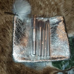 MAC Cosmetics Snow Ball Brush Kit ($145 Value)